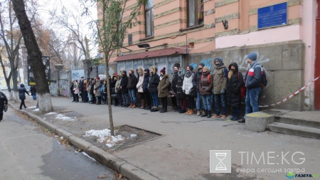 Киевские студенты устроили молчаливый протест (фото)