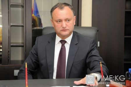 Новости мира и России: Порошенко не позвали на инаугурацию Трампа; позицию по Крыму Игорь Додон менять не будет