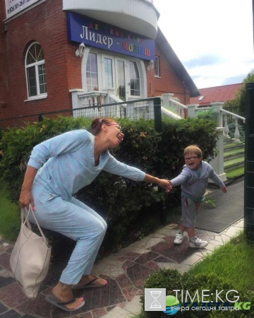 Пиар или благое дело: Эвелина Бледанс становится популярной за счет своего сына