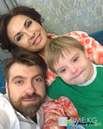 Пиар или благое дело: Эвелина Бледанс становится популярной за счет своего сына