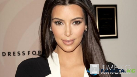 Ким Кардашьян отдала дань СССР, вырядившись в одежду российского дизайнера