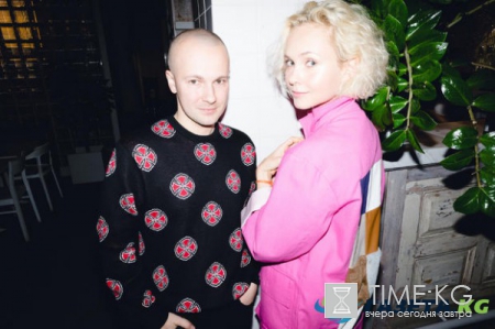 Ким Кардашьян отдала дань СССР, вырядившись в одежду российского дизайнера