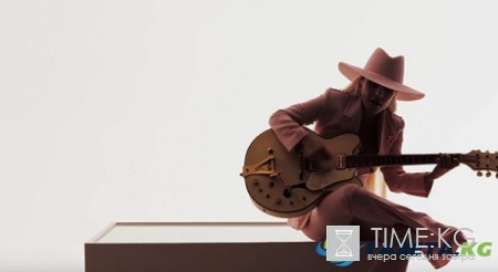 Леди Гага откровенно рассказала о чувствах в новом клипе Million Reasons (ПРЕМЬЕРА)