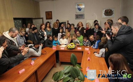 Мерьем Узерли плакала после посещения детдома Зеница