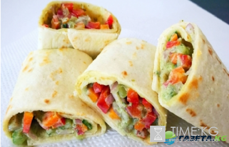 Рулеты из мексиканской лепешки: секреты вкусной закуски (видео - рецепт)