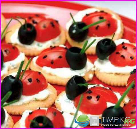 Салаты и закуски на Новый год 2017: самые вкусные и красивые рецепты