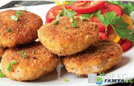 «Трио»: котлеты из мясного ассорти (рецепт)
