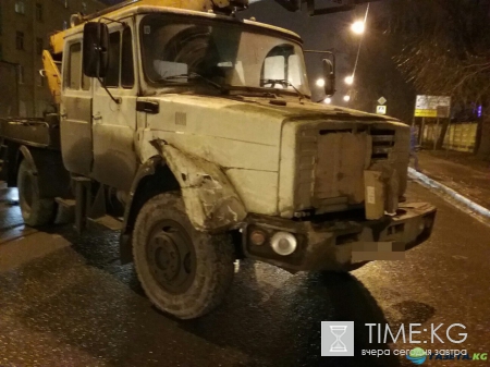 В массовом ДТП на проспекте Обуховской обороны пострадали два человека