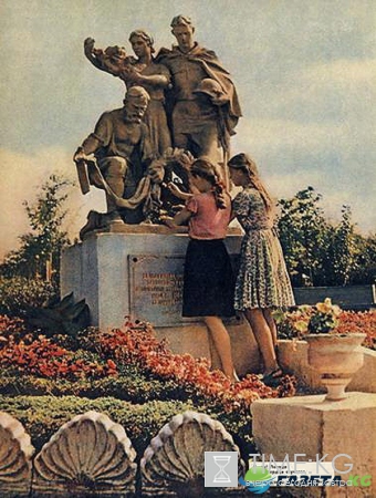 Замечательный фотоальбом с видами города Донецка — «Донецк 1962»