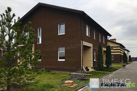 Авраам Руссо распродает имущество в России