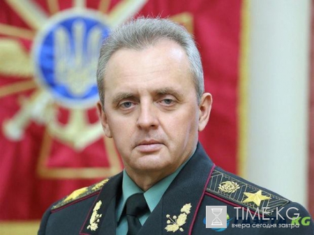 Боевой генерал: Глава Генштаба ВСУ Виктор Муженко принял участие во флешмобе по отжиманию