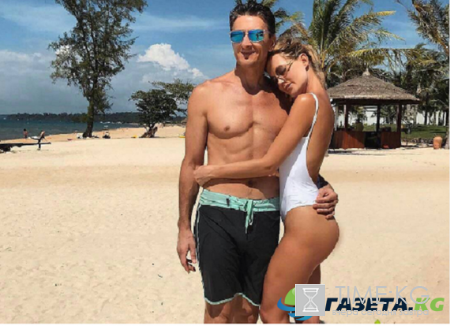 Глюкоза шокирует поклонников попой из фотошопа