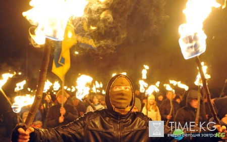 Киевские националисты опять выходят на Майдан: факелы уже подожгли - украинцы спрятались