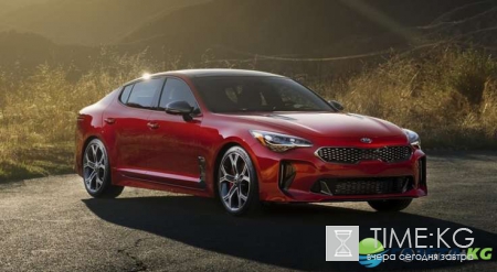 Новые фото серийного суперкара Kia Stinger в движении