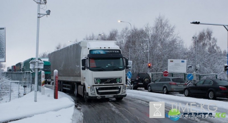 Очередь грузовиков образовалась на границе Литвы и Белоруссии