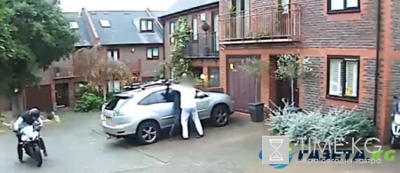 «Ограбление по-английски»: воры с нунчаками проиграли схватку мужчине с сильным правым хуком