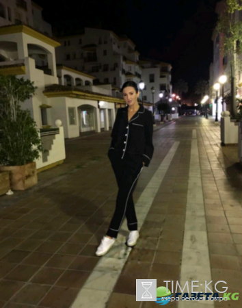 Ольга Бузова опозорилась - вышла вынести мусор в пижаме и наткнулась на фотографа – поклонники в шоке от ее образа