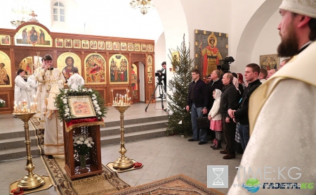 Путин поздравил православных с Рождеством