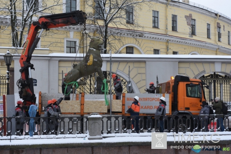 Сбербанк потратит на реставрацию грифонов 19 млн рублей