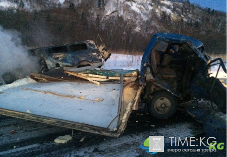 В результате автокатастрофы на Сахалине погибли пять человек