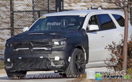 Внедорожник Dodge Durango SRT напугал фотошпионов ревом двигателя Hellcat