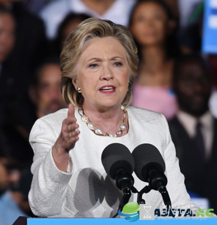 Западные СМИ обеспокоены состоянием Хиллари Клинтон