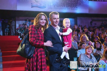 Жена Игоря Петренко подарила ему дочку