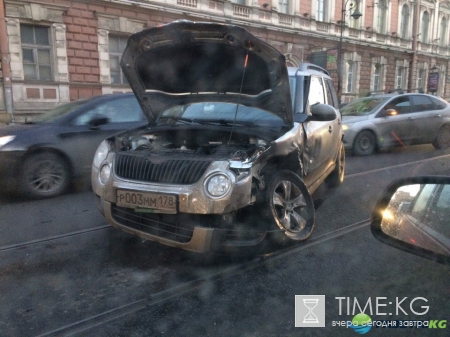 ДТП на Литейном проспекте парализовало центр Петербурга