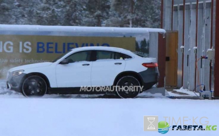 Фотошпионы разоблачили процесс зарядки первого электрокара Mercedes-Benz