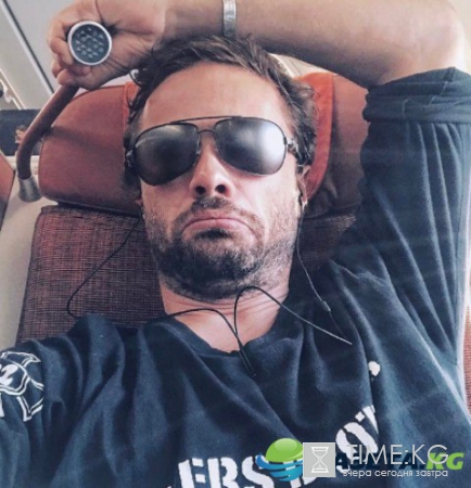 «Холостяк» Илья Глинников готовит для мамы дорогой подарок