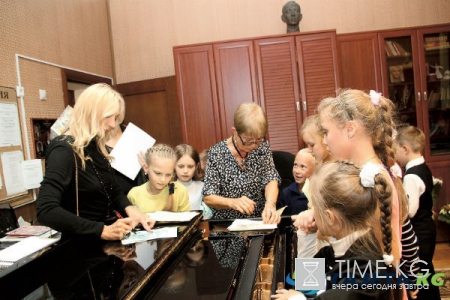 «Мастера вызывали?»: в какое строительство вкладываются звезды