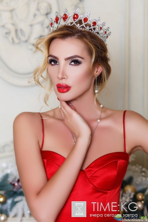 «Миссис Украина» Анна Гомонова открывает в столице авторскую выставку
