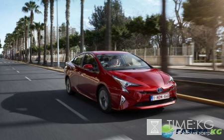 Новый гибрид Toyota Prius вышел в России с заманчивой ценой