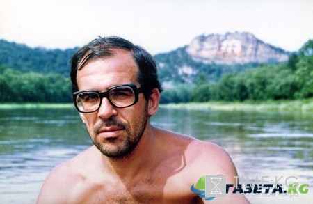 Он еще и рифмоплет: опубликован "гениальный" стих молодого Сергея Лаврова "Проводы года Обезьяны"