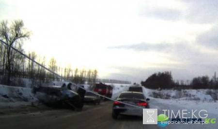 Под Воронежем в лобовом ДТП с легковушками погибли два человека и пострадал ребенок