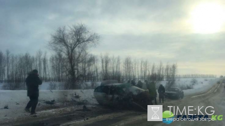 Под Воронежем в лобовом ДТП с легковушками погибли два человека и пострадал ребенок