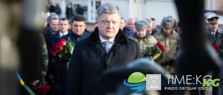 Порошенко объявил об угрозе полномасштабного вторжения России