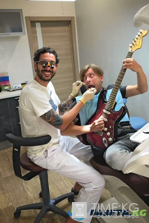 Звездный стоматолог Олег Конников: «Пелагея пришла на прием с адской болью»