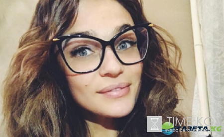 Алена Водонаева шокировала поклонников экстравагантным нарядом на Неделе моды в Москве