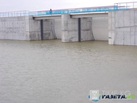 "КрымНаш" больше не получает воду: на Северо-Крымском канале завершено строительство дамбы