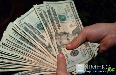Невероятно, но факт: кассир из Китая подсчитала 550 купюр за 77 секунд