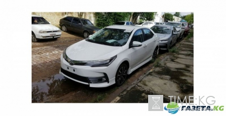 Обновленный седан Toyota Corolla получил спортивную версию XRS‍