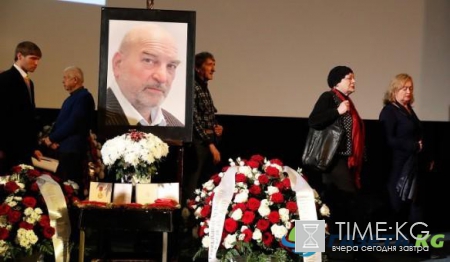 Похороны Алексея Петренко: бесчинное поведение дочери и супруги актера