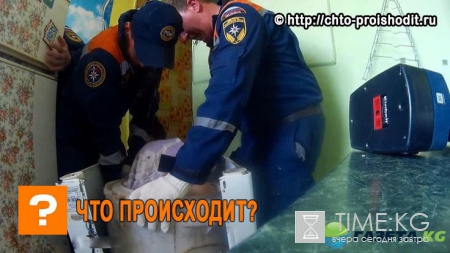 Ребенка вырезали из стиральной машины: Спасатели Евпатории поделились шокирующими кадрами