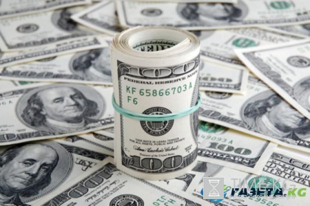 Украинцам не советуют покупать валюту: комментарий эксперта