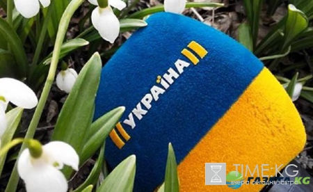 Украинские радикалы заблокировали российские составы