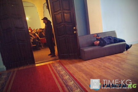 Внимание Обман: Кашпировский на гастролях валит казахов штабелями, народу нравится