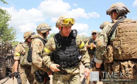 Брат против брата: Украинские офицеры стреляют в своих подчиненных