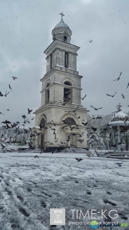 Это страшно…красивые фото. Весенняя зима в Кишиневе.