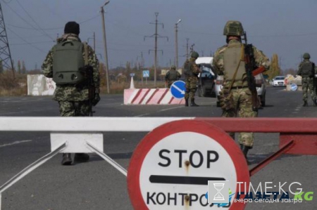 "КрымНаш": туристов ждут разрушенные пляжи и заоблачные цены